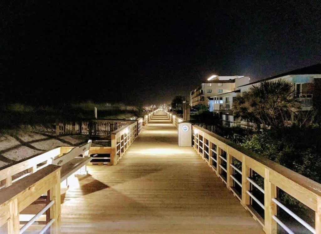 Beach Harbour 17 At The Cb Boardwalk Walk To Everything! カロライナビーチ エクステリア 写真